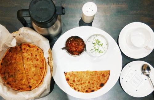 Alambagh Hotel | HOTEL VINAYAK