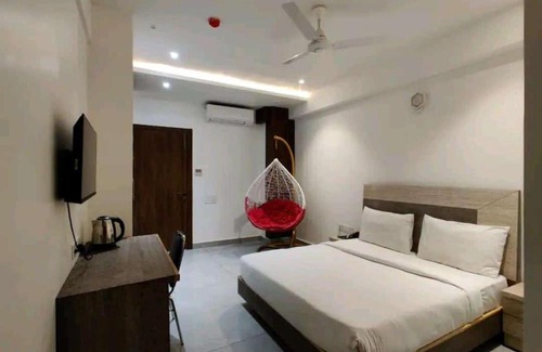 Noida Hotel | Hotel vivaan suites
