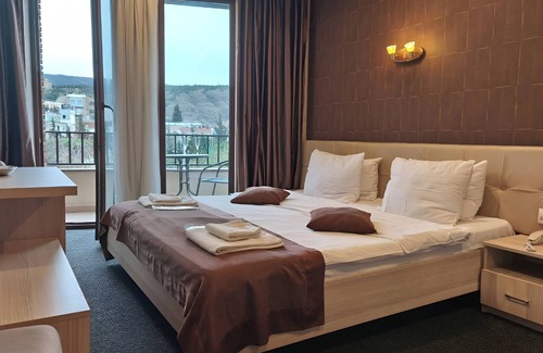 Avlabari Hotel | Hotel Voyager