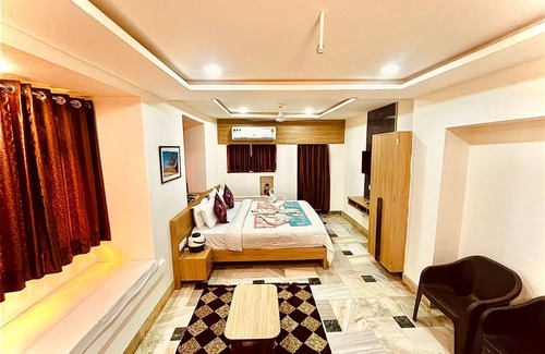 Amar Sagar Pol Hotel | Hotel vrinda palace