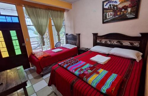 San Pedro La Laguna Hotel | Hotel y Restaurante Pinocchio