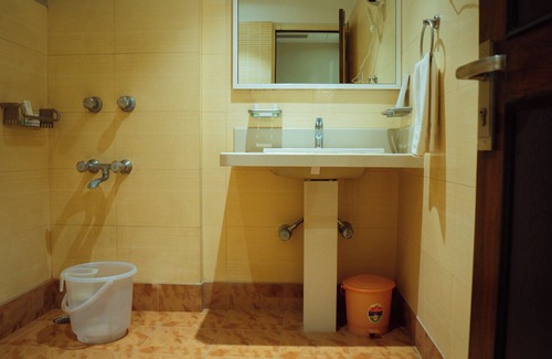 Civil Lines Hotel | Hotel Yatrik