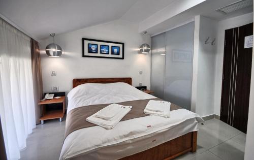 Zemun Hotel | Hotel Zeder Garni