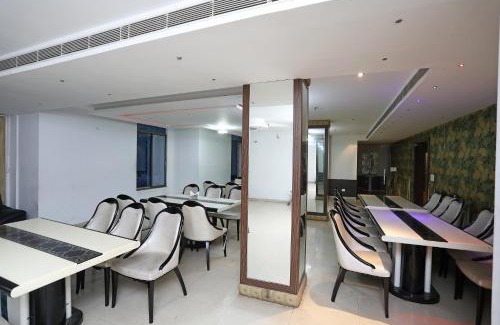 Diamond Harbour Hotel | Hotol O River Bay Resort