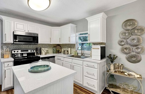 Mississippi City Casa | HotTub Pets Walk2Beach FastWiFi Priv.Yard FirePit