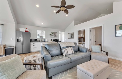 Houghton Lake Cabaña | Houghton Lake Sunset Cottage: Directly on Houghton Lake, Sister Cottage Next Door!