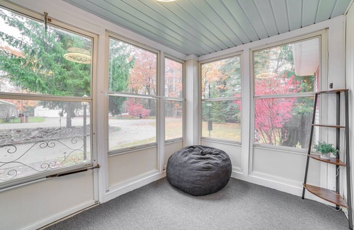 Houghton Lake Casa | Houghton Lake Vacation Rental - Walk to the Water!