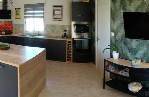 Saujon Casa | HOUSE 15 MIN. AWAY THE BEACHES OF THE ROYANNAIS COAST - IDEAL ENVIRONMENT FOR FAMILIES