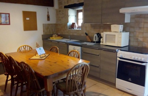 Ternant Apartamento | House 6 sleeps 5/6 3 bedrooms 1 bathroom