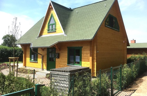 Neukalen Casa | Casa 80sqm WFL, 400sqm Alleingrounds McPom Neukalen en Kummerower See