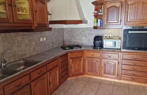 Centre Ville Casa | House and studio with jacuzzi and private pool