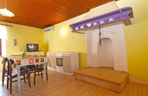 Rakalj Casa | House Angela 1585