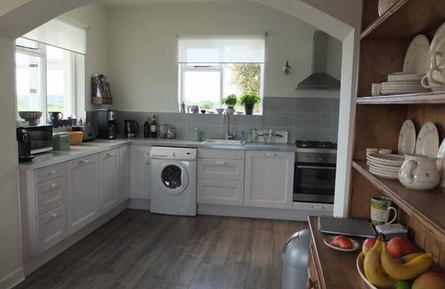 Callow Casa | Casa entre costa, lago + montañas: ¡cada ventana es un punto culminante de Connemara!