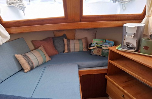 Wesenberg Alquiler De Eote | Casa Barco 'Helena' con vistas al lago