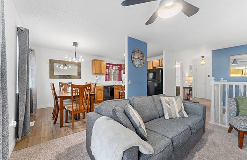 Buffalo Ridge Casa | House By Sanford Sports Complex - Family Friendly with private HOT TUB