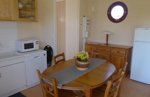 Soncourt-sur-Marne Cabaña | Casa junto al Marne con terraza, 2 dormitorios