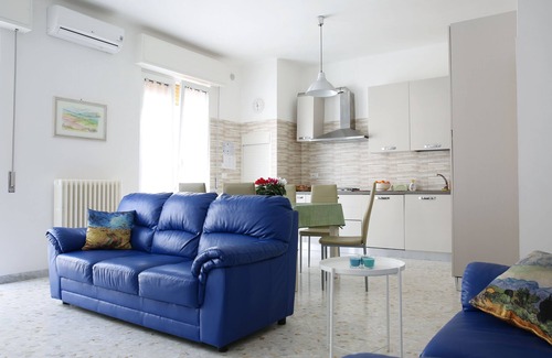 Mola di Bari Apartamento | un mar de confort para familias o grupos grandes