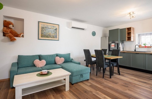 Groznjan Chalet De Esquí | Casa Piccola Leona