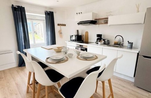 Ploumoguer Casa | House close to the beach and Brittany coast
