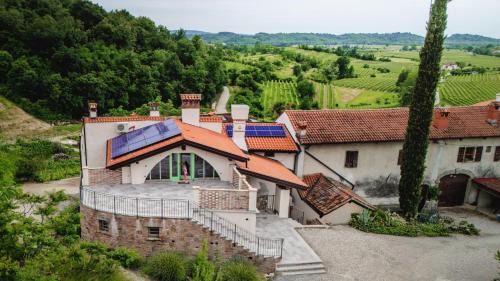 Dolnje Cerovo Apartamento | House Dorče