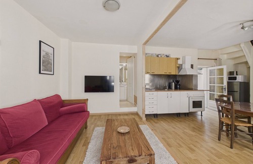 Sarlat-la-Caneda Chalet De Esquí | Casa para 4 con terraza en el centro de la ciudad