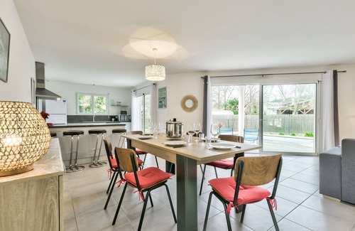 Ares Chalet De Esquí | Casa para 6 - Piscina - 150m de la playa en Arès