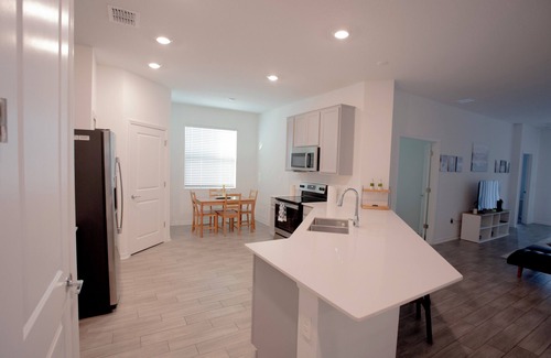 Haines City Casa | House for 8P Near Legoland, Disney & Theme Parks