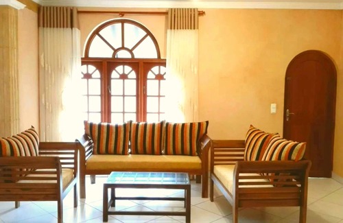 Aluthgama Casa | Casa de vacaciones, Desde 20 €, 8 por + 2.5 baños. + 1.5 km en la playa, Alquiler de casa completa