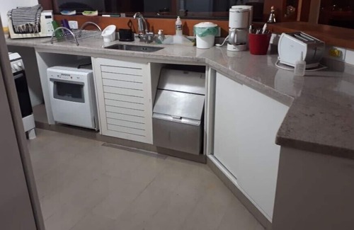 Ilhabela Casa | Casa Ilhabela (Siriúba 1 - Cond. Cerrada) con vistas al mar y cerca de la playa