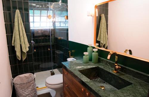 Curio-Utinga Villa | House in a gated community near the forest