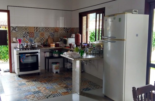 Horto Condominio | Casa en condominio cerrado con piscina y aire acondicionado