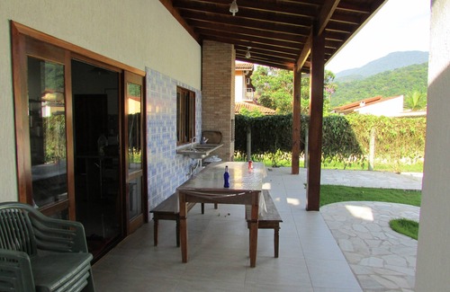 Horto Condominio | Casa en condominio cerrado con piscina y aire acondicionado