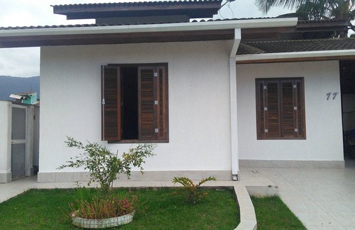 Horto Condominio | Casa en condominio cerrado con piscina y aire acondicionado