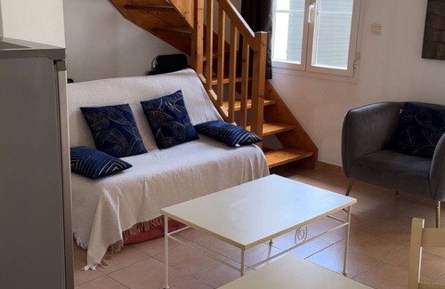 Gallargues-le-Montueux Condominio | House in the south