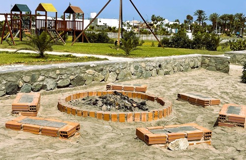 Asia Casa | Casa frente al Mar, con piscina, terraza, parrillas, Pet friendly!