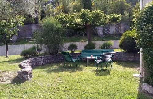 Pierrevert Casa | HOUSE IN PROVENCE WITH SWIMMING POOL '' LA GRENOUILLE BLEUE ''