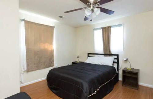 Sterling Casa | Casa en Sterling para 12 personas, estacionamiento disponible