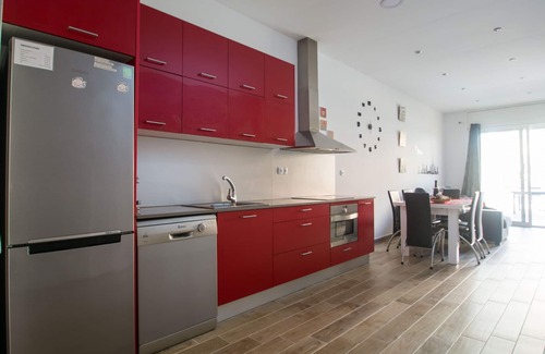 Calella Casa | Casa en el centro con piscina privada a 400m de la playa