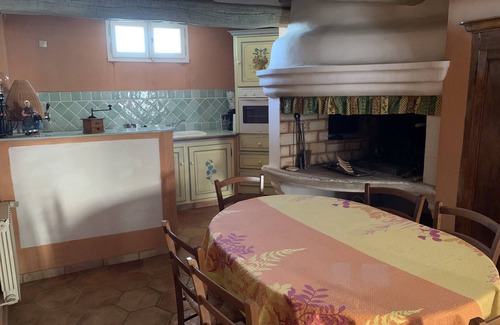 Regusse Casa | House in the heart of the village, in the Verdon National Park, near the lakes.