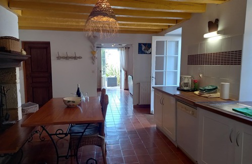 Sauveterre-la-Lemance Casa | LaLaurie Encantadora casa de campo al sur de Perigord Negro con piscina