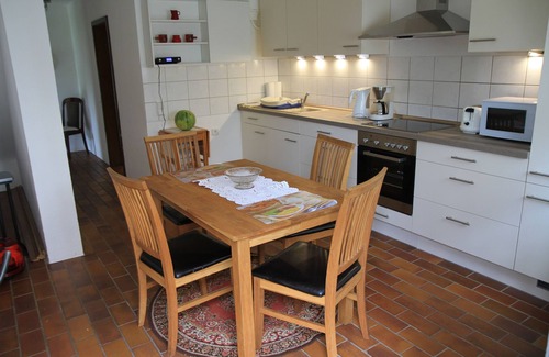 Nohfelden Apartamento | Casa Luise en Bostalsee, apartamento 2: amplia terraza y jardín