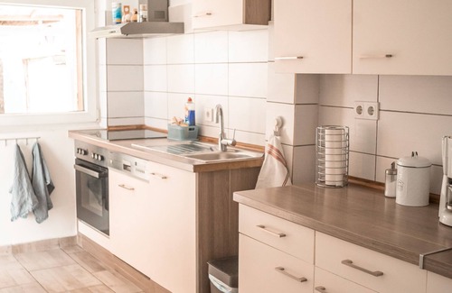 Niederzwehren Casa | House Morgentau centrally located with garden
