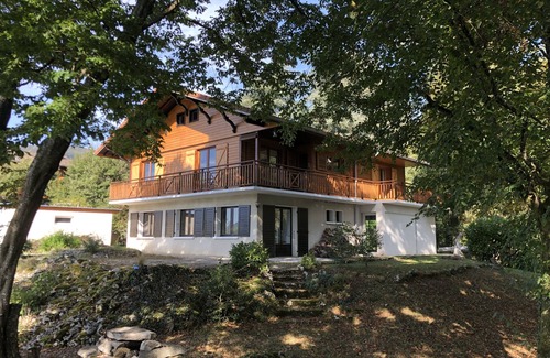 Brison-Saint-Innocent Casa | House near forest with view of Lac du Bourget