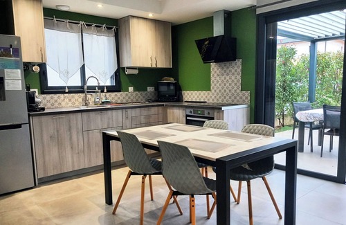 Cervione Casa | House of 71M2 Any comfort T3, large quiet terrace 500m from the beach