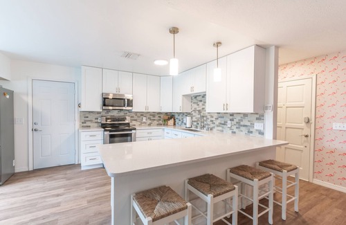 Interchange Square Casa | House of Mint Flamingo - Private Heated Pool
