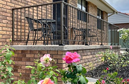 Wallis Lake Casa | House of Roses