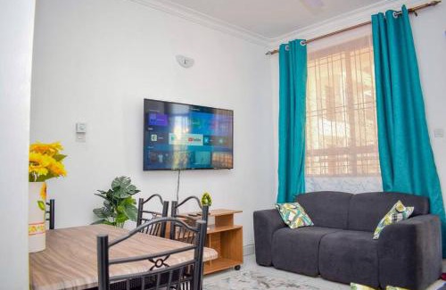 Bamburi Apartamento | House of vee-cozy 2 bedroom at caseys apartment