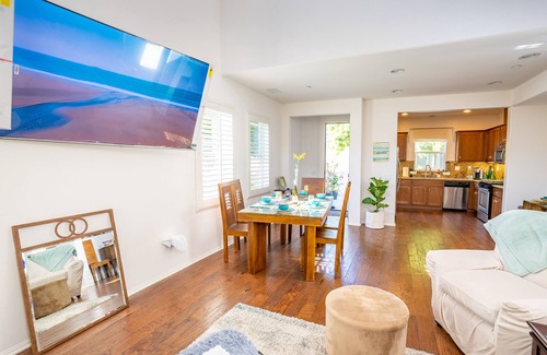 Oxnard Casa | House of Verrett Beach Villa-Ventura, Sleeps 6 & four-minutes from beach