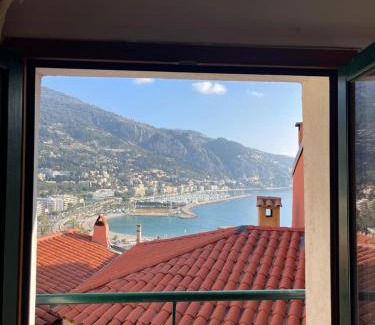 Old Town Apartamento | House Old town 50m beach&shop