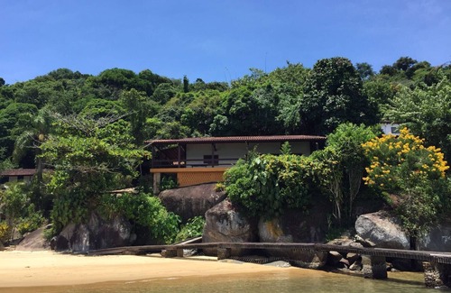 Paraty Casa | House on Baré beach